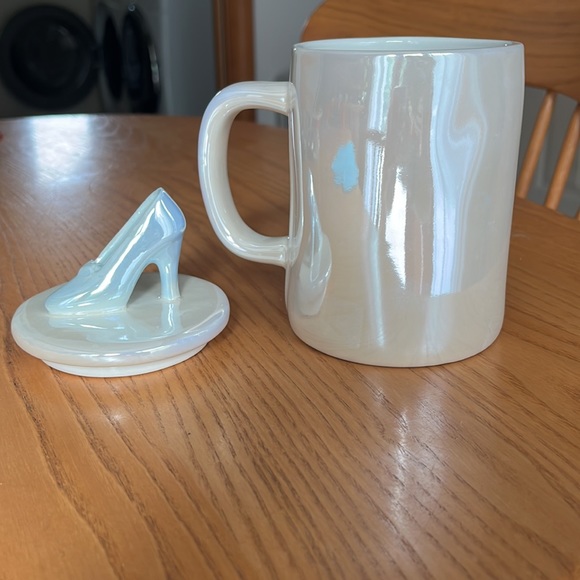 RAE DUNN CINDERELLA MUG! - Picture 3 of 6